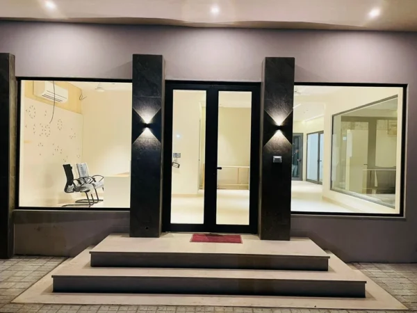 alupure-outward-opening-door-1000x1000