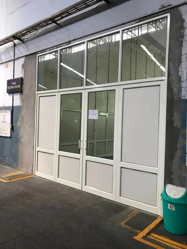 office-partition-fabrication-services-1000x1000 (2)